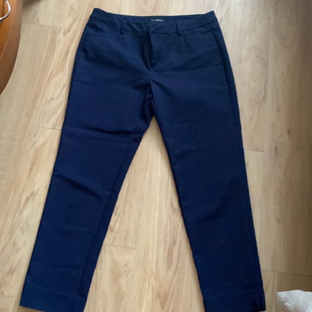 Navy capris pants